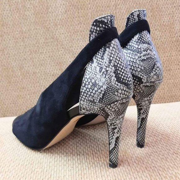 Size 7.5 Black WHBM Open Toe High Vamp High Heel Shoes - Picture 4 of 4